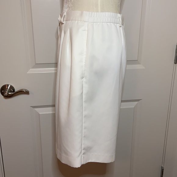 NWOT Talbots White Shorts - Picture 3 of 7